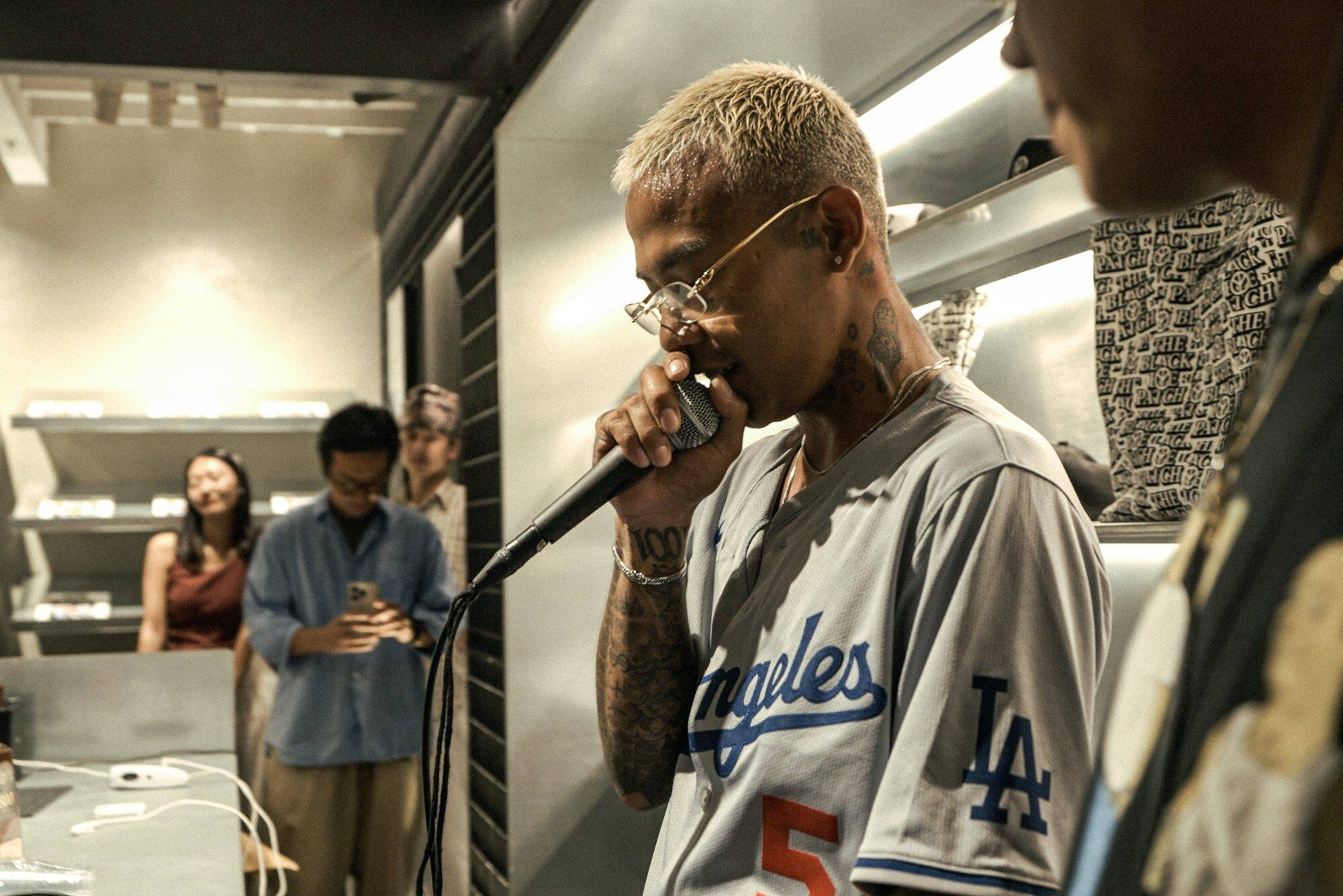 Photos de la performance live de Mony Horse