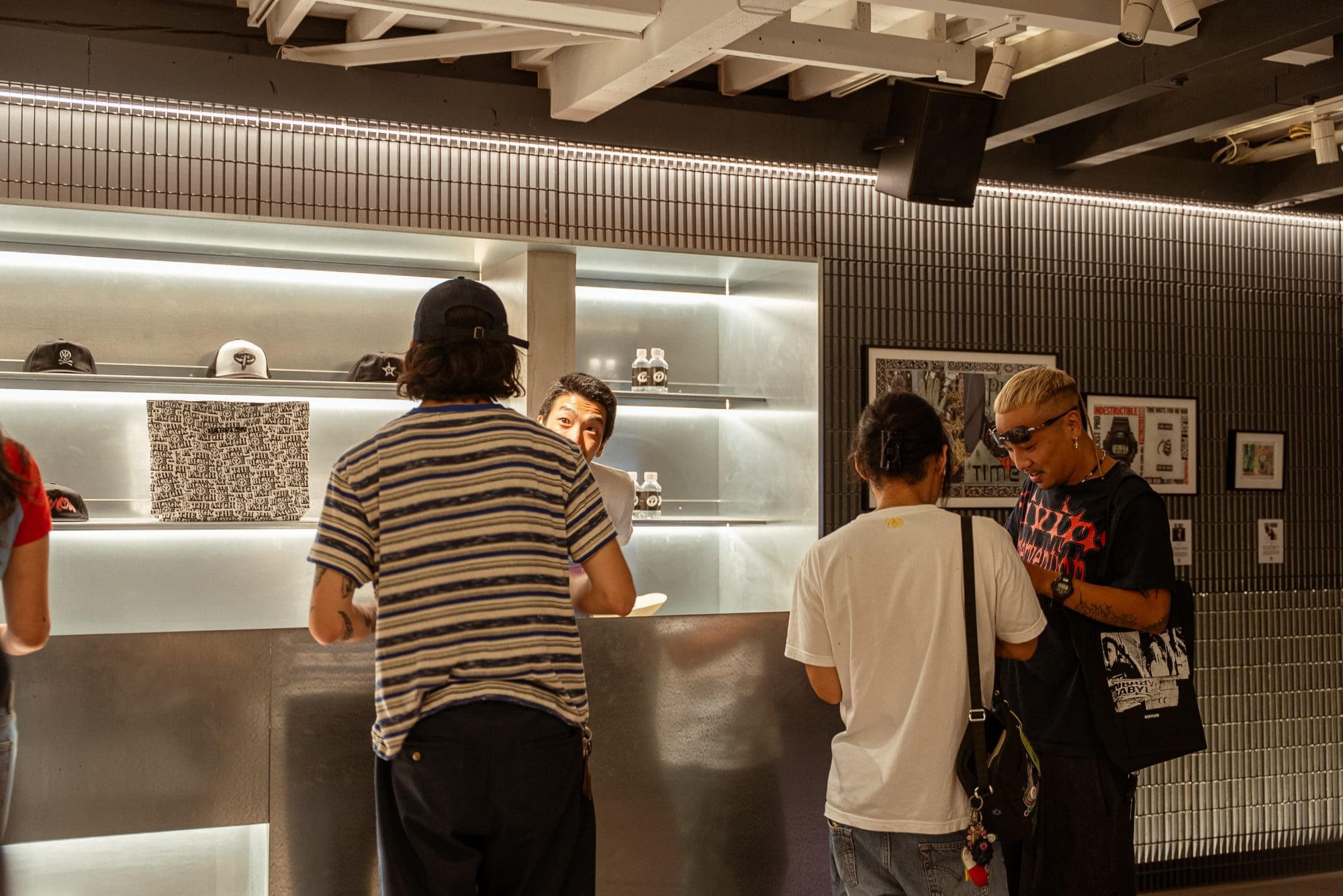 Sortie du magazine THISTIME No002 à Tokyo, Japon