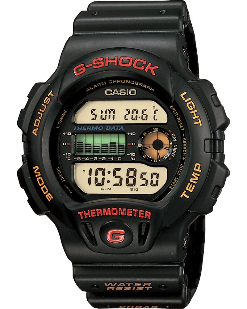 Die DW-6100GJ Armbanduhr mit geteilter Digitalanzeige: oben werden Tag und Temperatur, unten die Zeit angegeben.