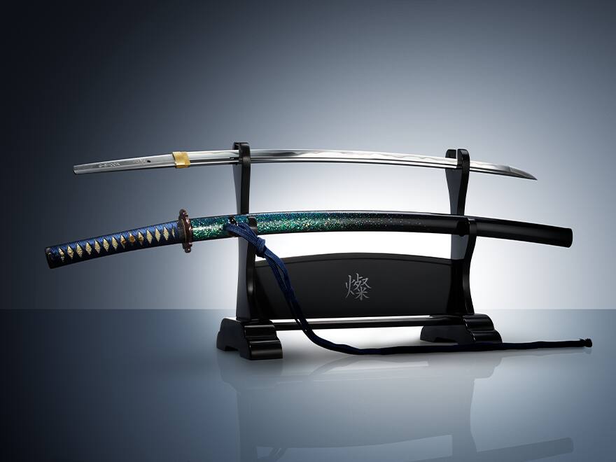 Das Samurai-Schwert "Juryoku-Maru" auf einer Halterung