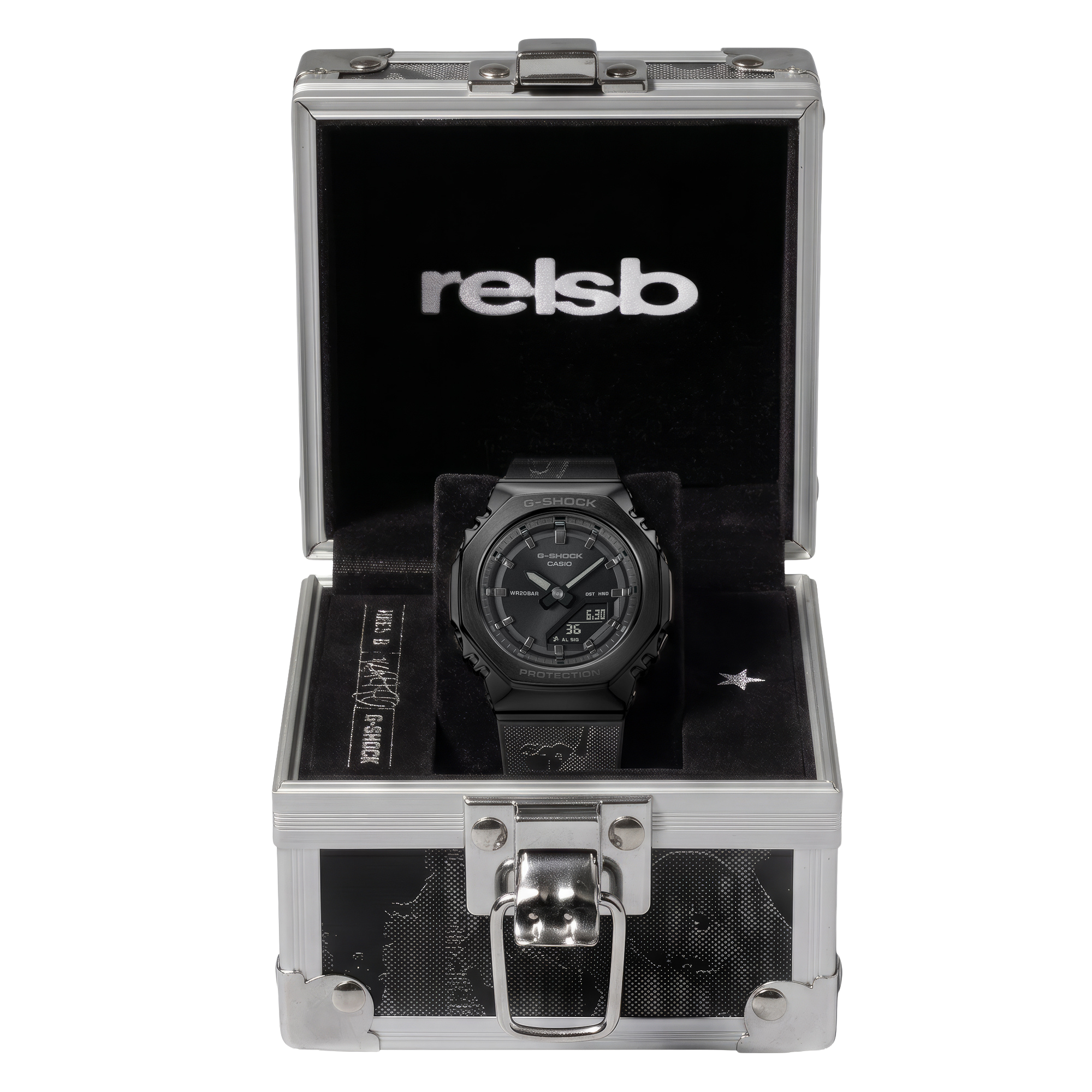 Packaging especial de la edición G-SHOCK x Rels B, con caja metálica diseñada para la colaboración.