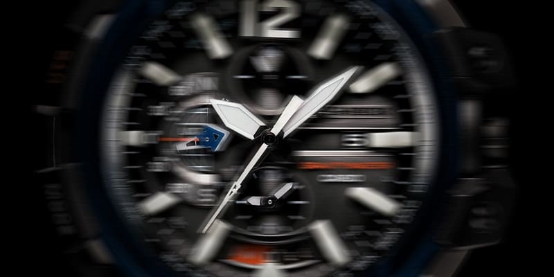 Primer plano borroso del Casio Gravitymaster
