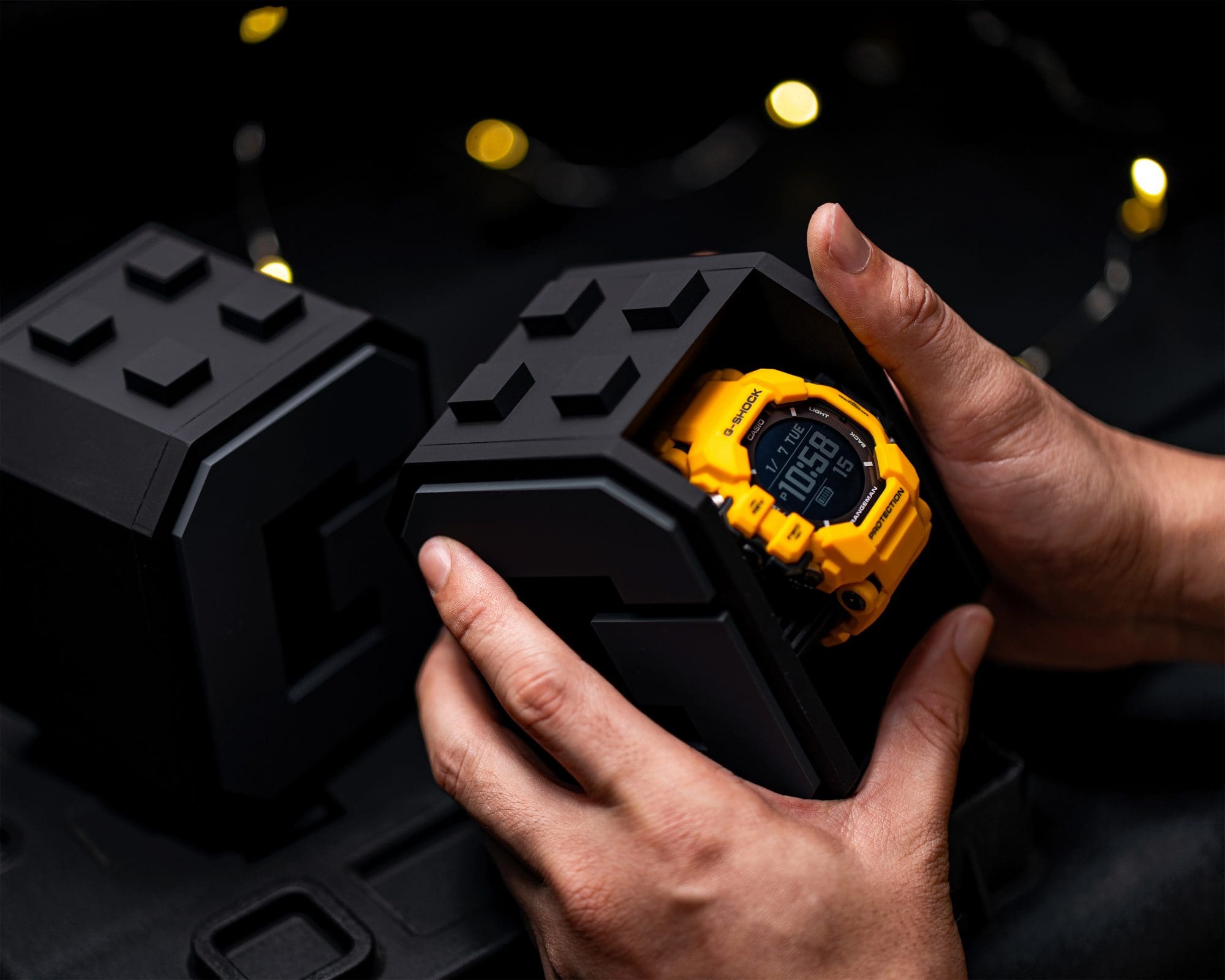 G-SHOCK Stacking Watch Stand, Set of 2（GS-STWATSTD2P)