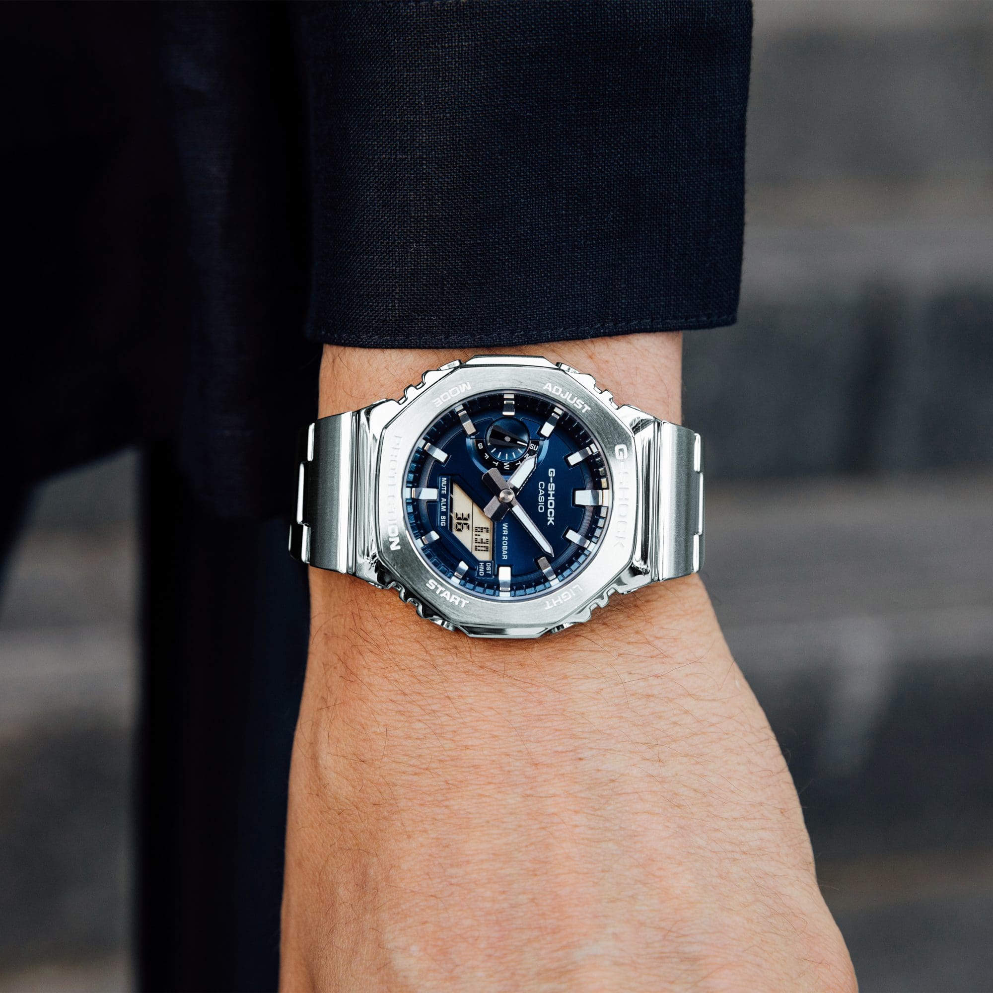 Image of someone wearing the GM-2100D