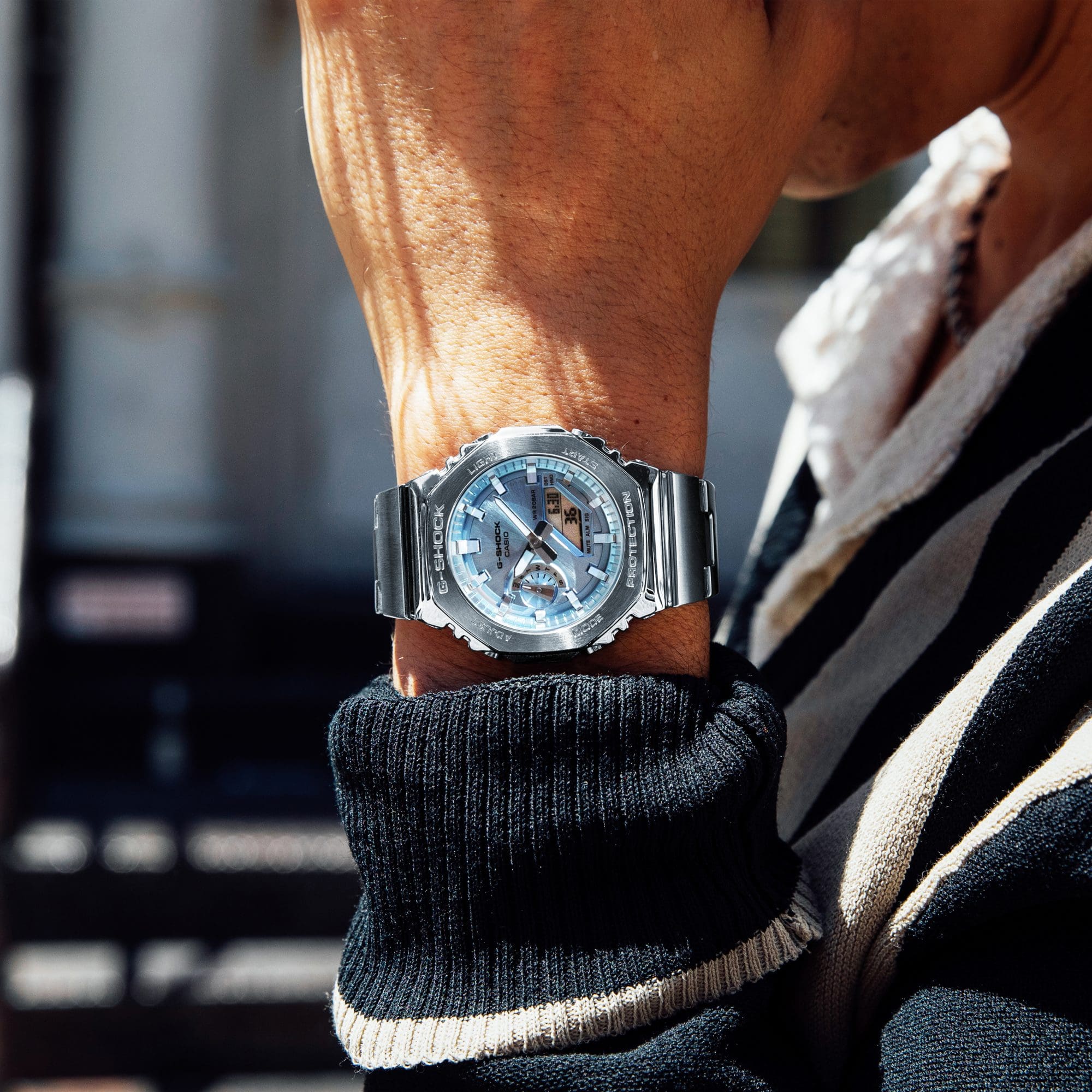 Image of someone wearing the GM-2100