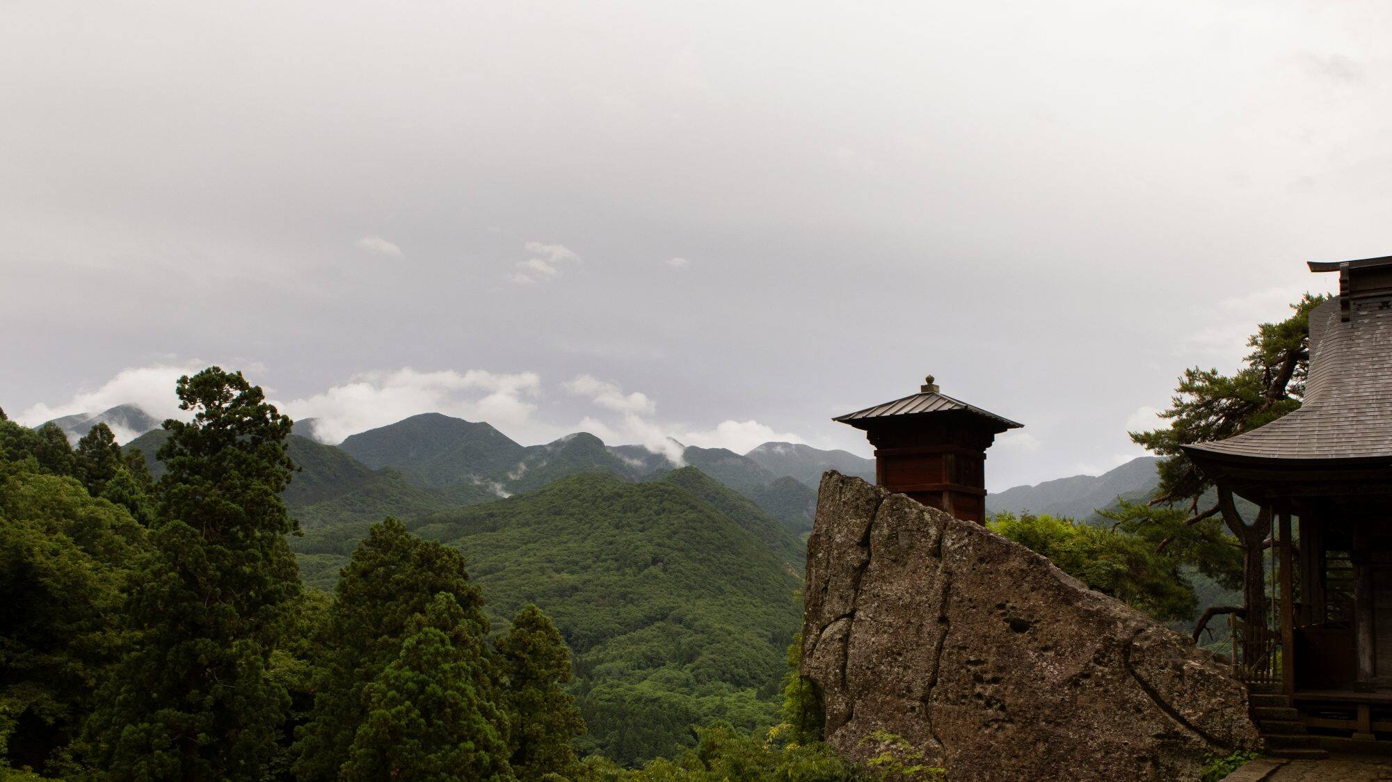 Il Nokyodo del tempio, una struttura che ospita i sutra copiati a mano dai monaci in formazione