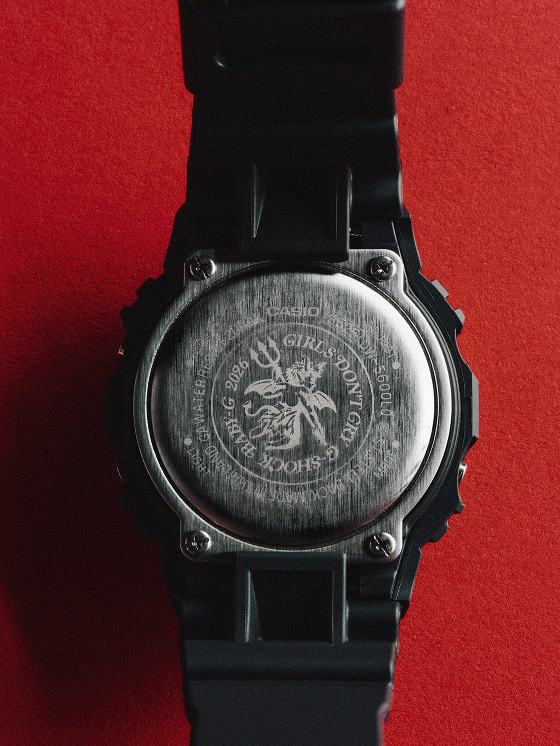 G-SHOCK 케이스 뒷면 