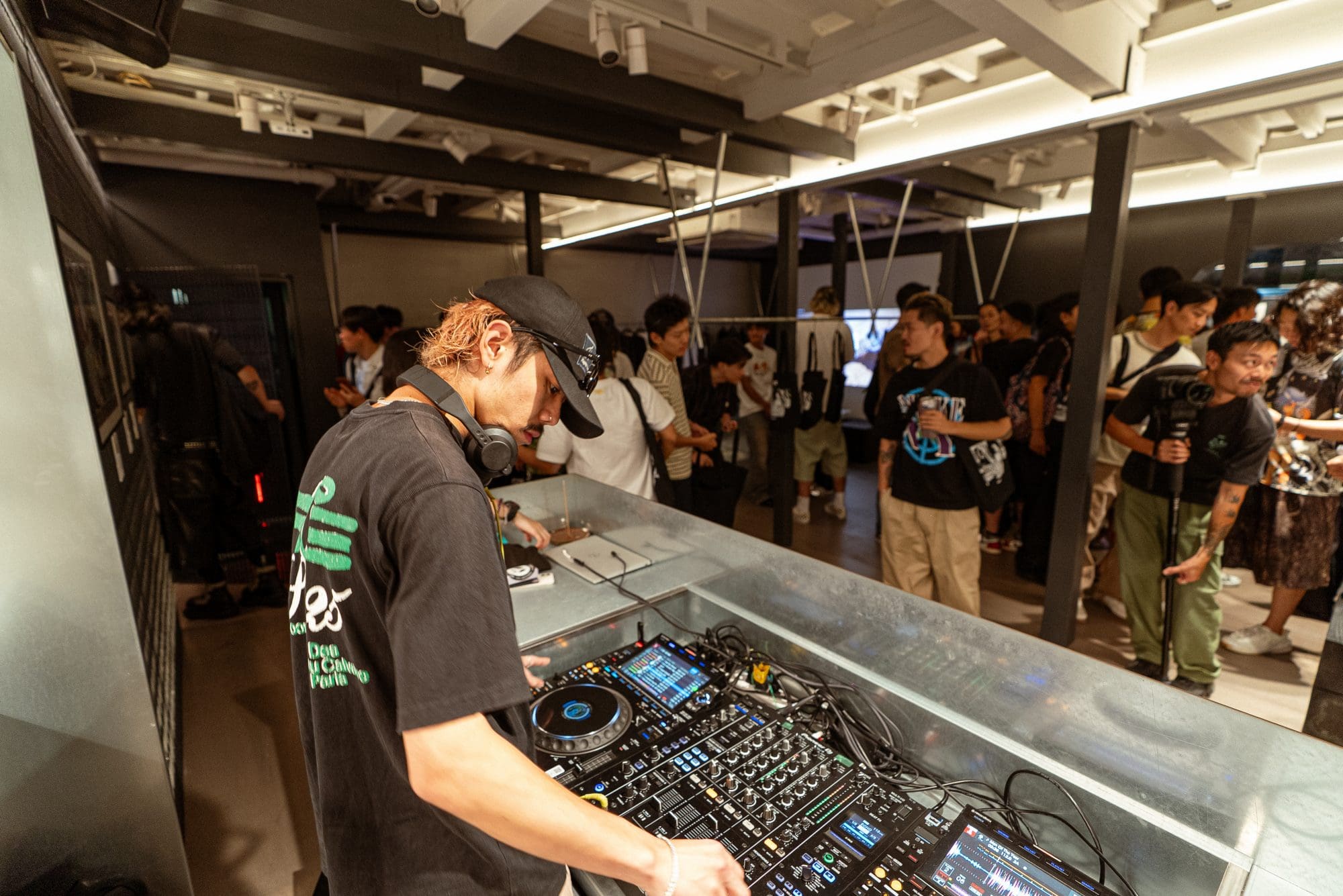 ساعة G-SHOCK DW-5000R 