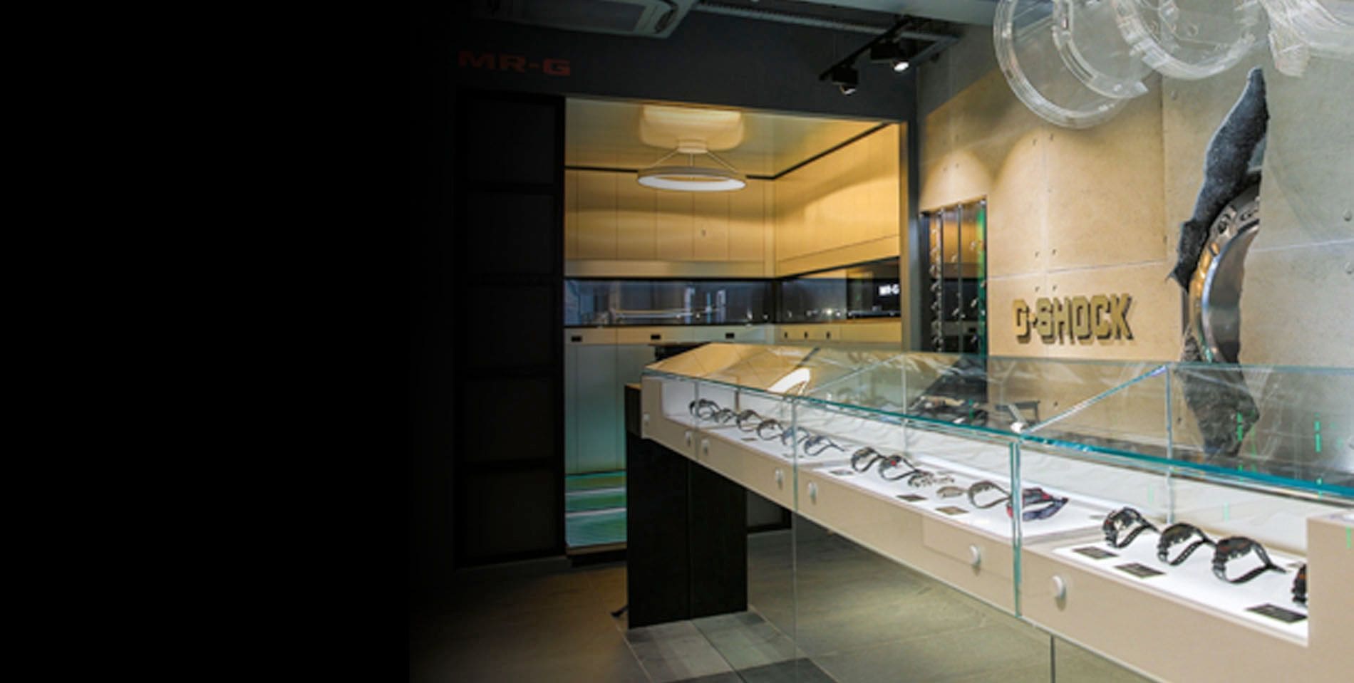 London Storefront Banner