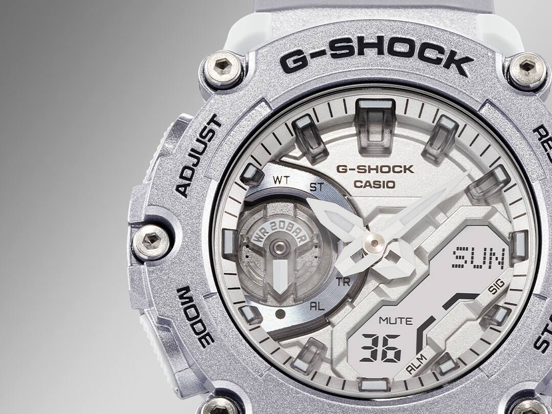 G-SHOCK Forgotten Future GA-2200FF-8A silver analog digital watch G-SHOCK Forgotten Future GA-2200FF-8A silver analog digital watch