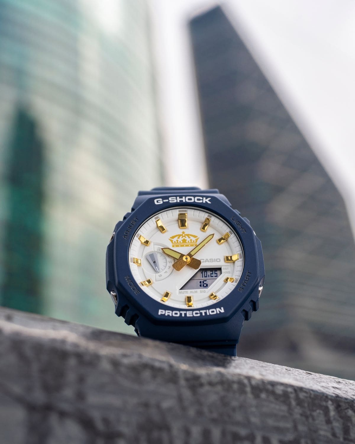 DW5600HDN25-7 White digital watch with illuminated back light