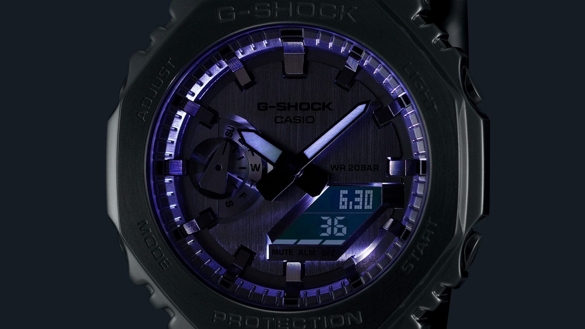 Super Illuminator (luz LED de alto brillo) para mantener la legibilidad del reloj en la oscuridad