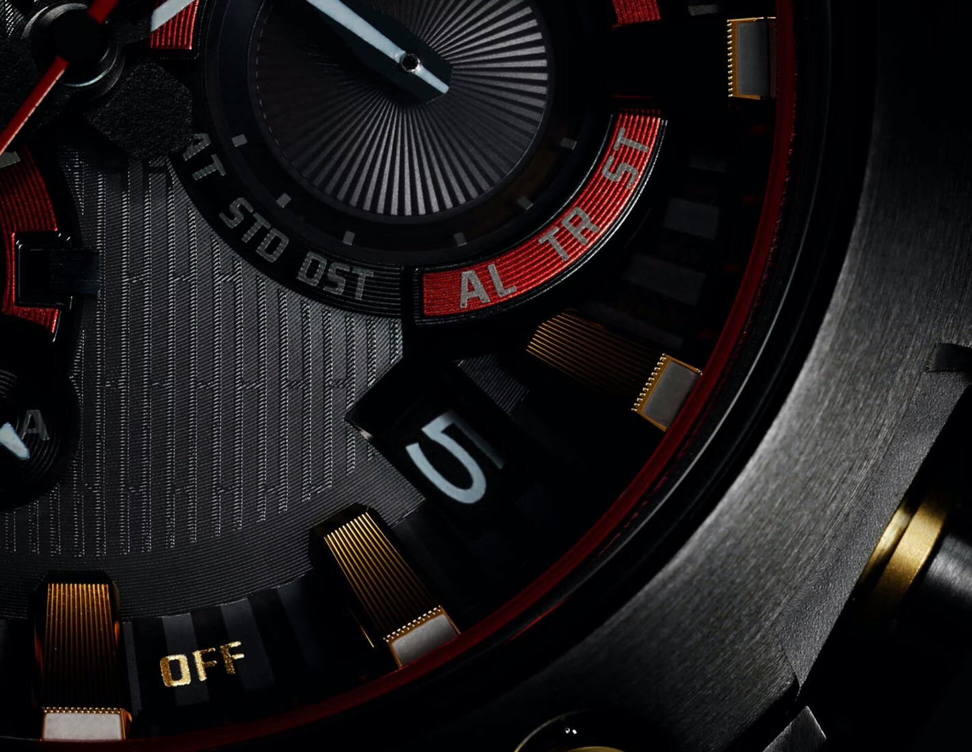 Hodinkee_MRG-B2000B_Bezel Details