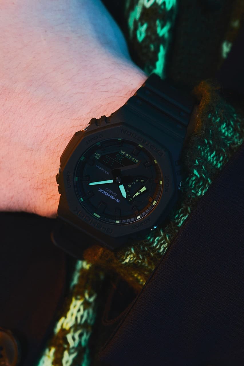 GA-2100-1A3_Lifestyle_2
