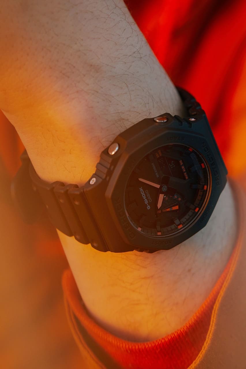 GA-2100-1A4_Lifestyle