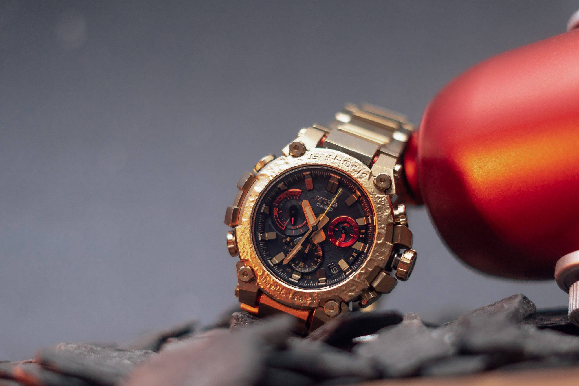 MTG Rabbit_MTG-B3000CX-9A_Lifestyle 1