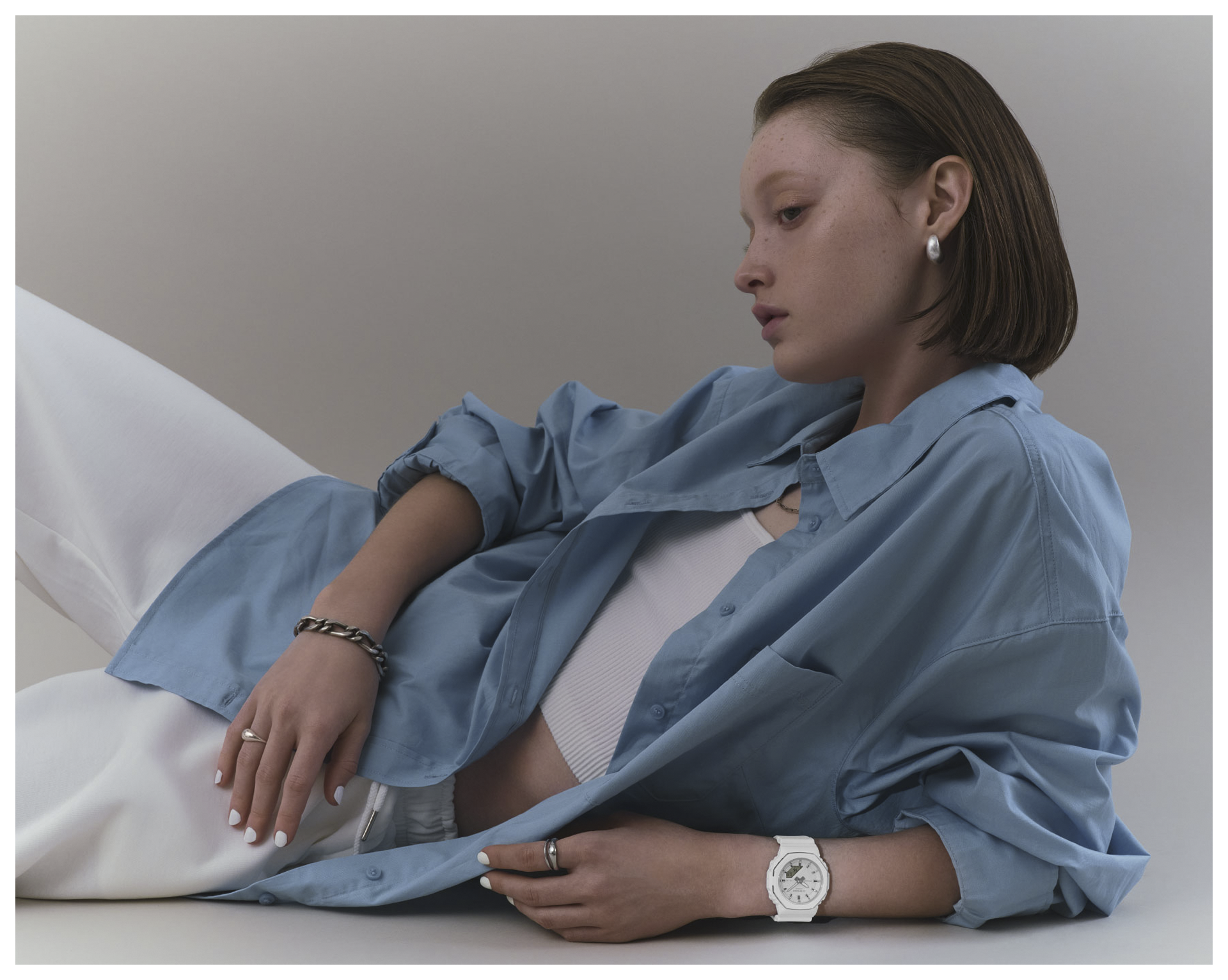 Image of a woman wearing GMA-P2110-7A.