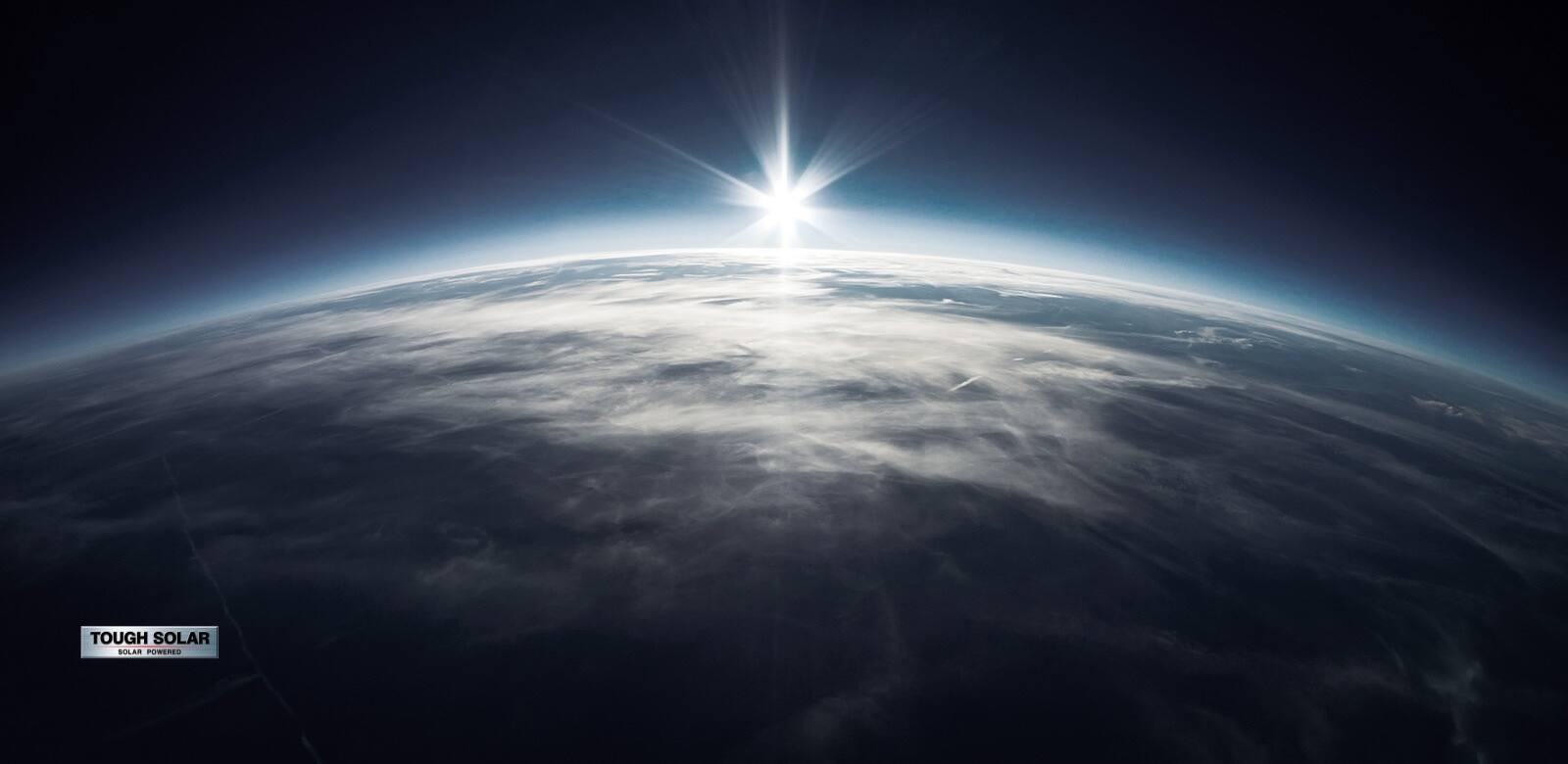 A Terra vista do espaço com o sol radiante