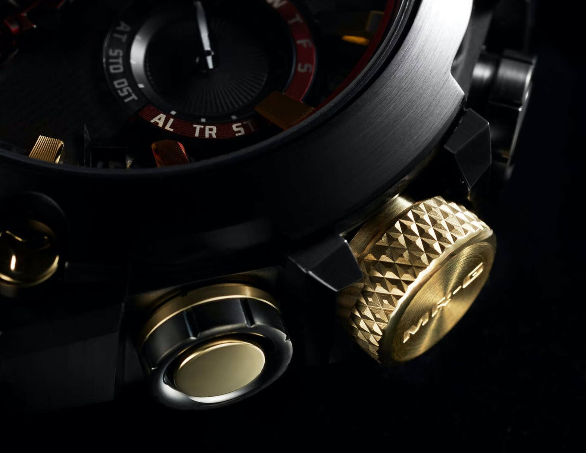 Hodinkee_MRG-B2000B_Bezel Details 2