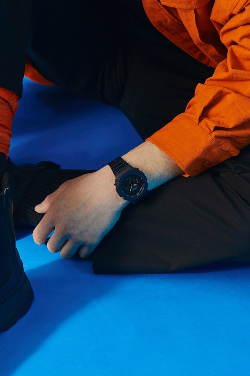 GA-2100-1A4_Lifestyle_1