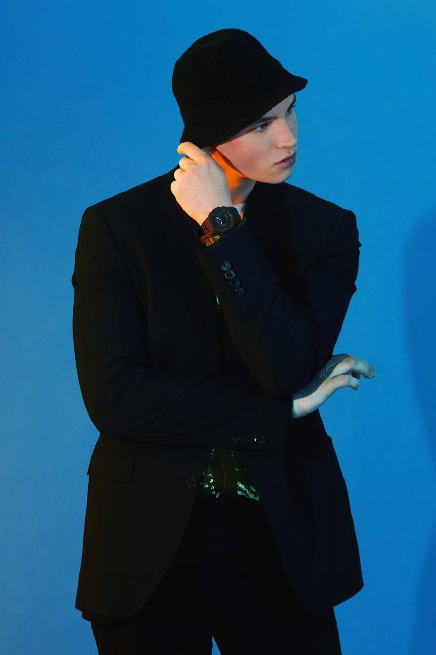 GA-2100-1A3_Lifestyle_4