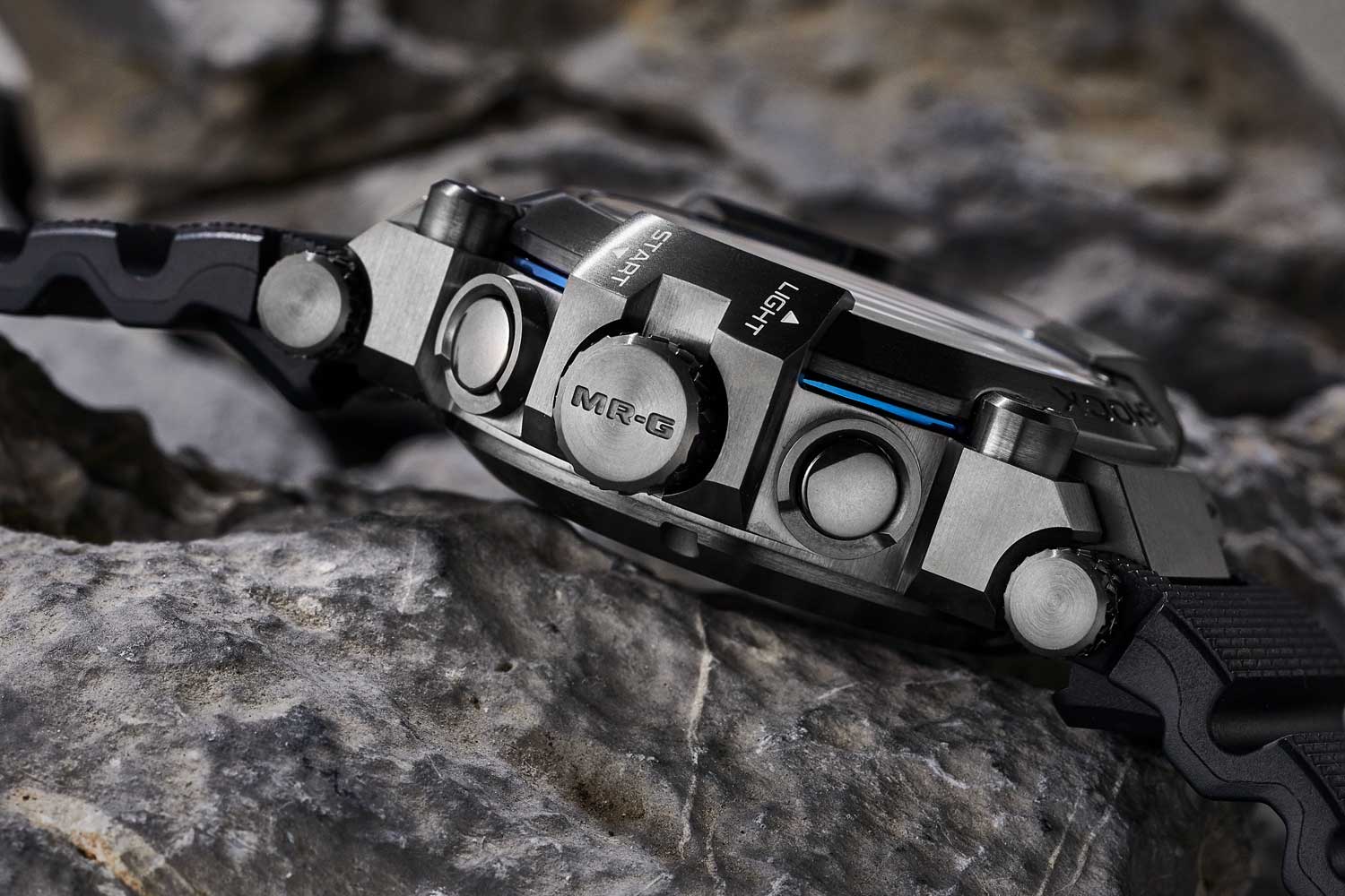 Revolution_MRG-BF1000R_Frogman_Side Bezel