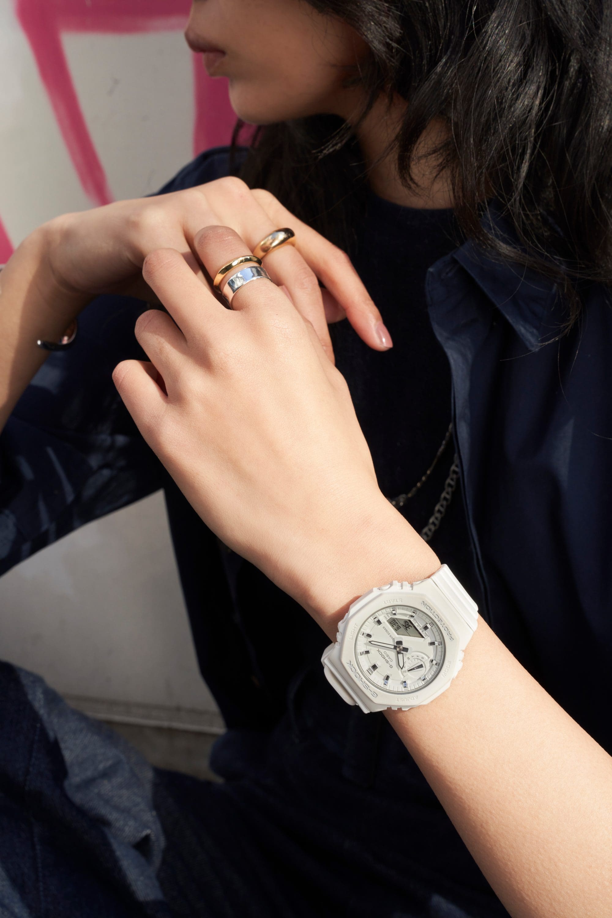 Stylish-with-G-SHOCK_GMA-S2100-7A_Lifestyle 2