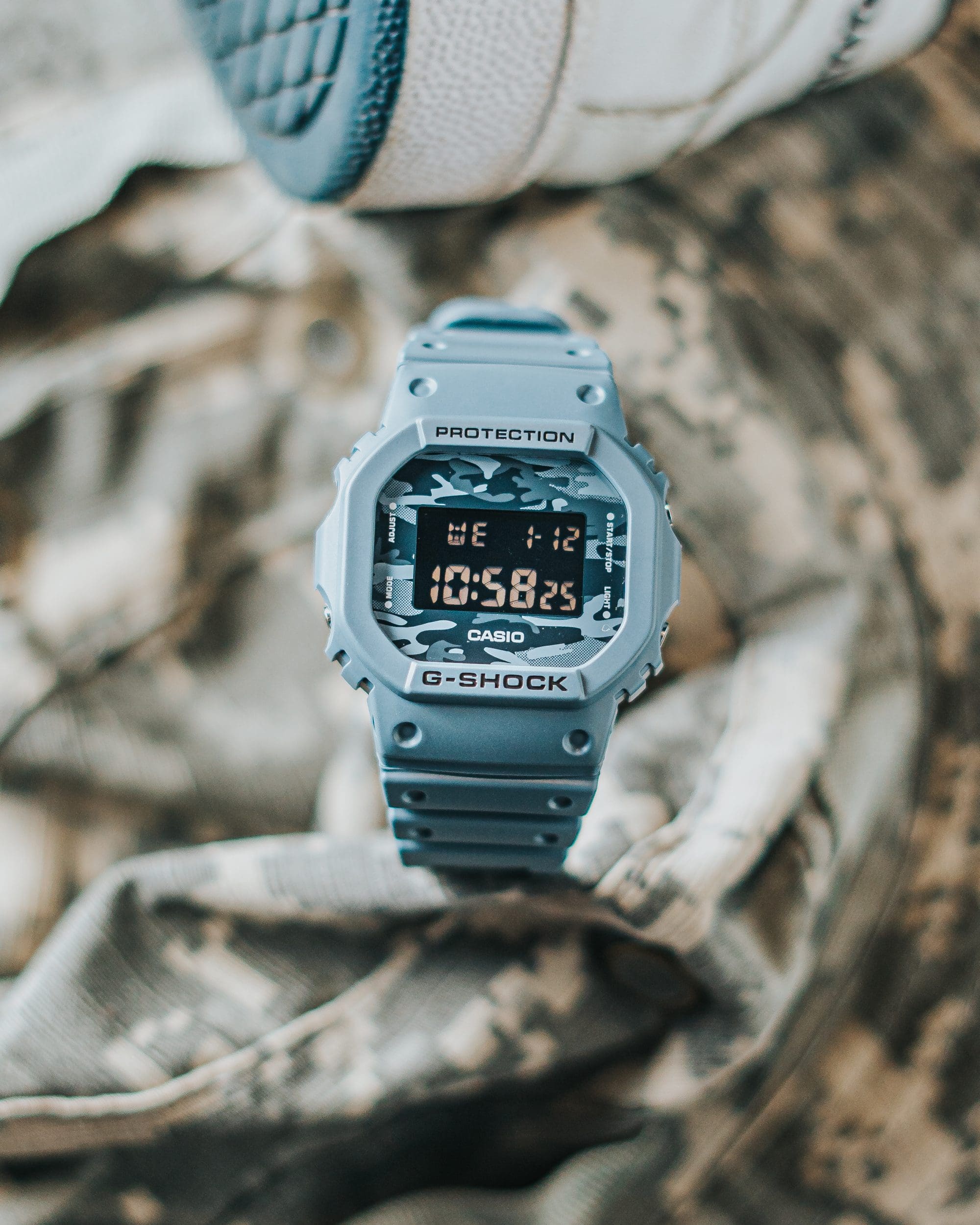 Camo Dial Utility_DW-5600CA-2V_Lifestyle