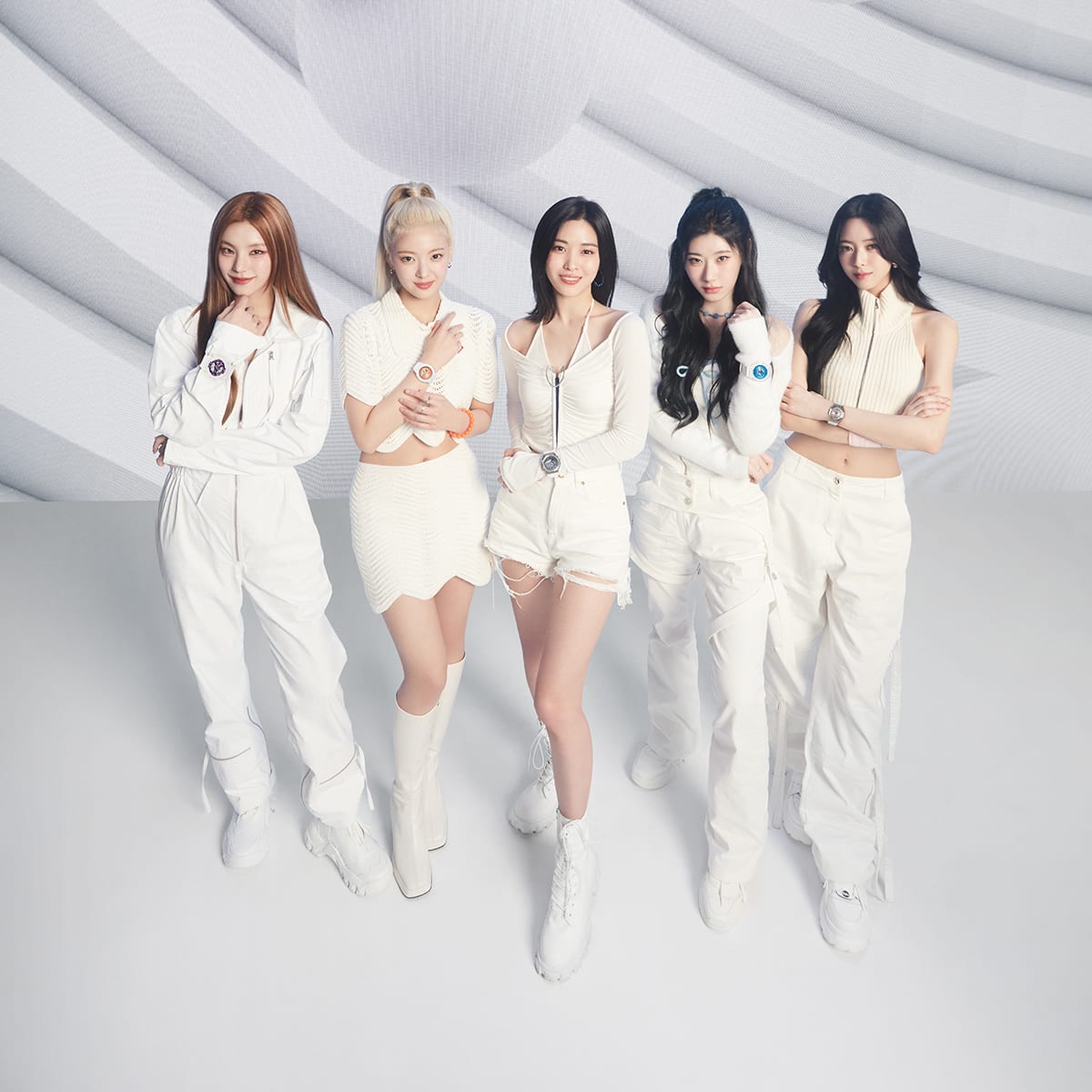 /content/casio/locales/th/th/brands/gshock/contents/ambassador/itzy/seasonal_collection2023