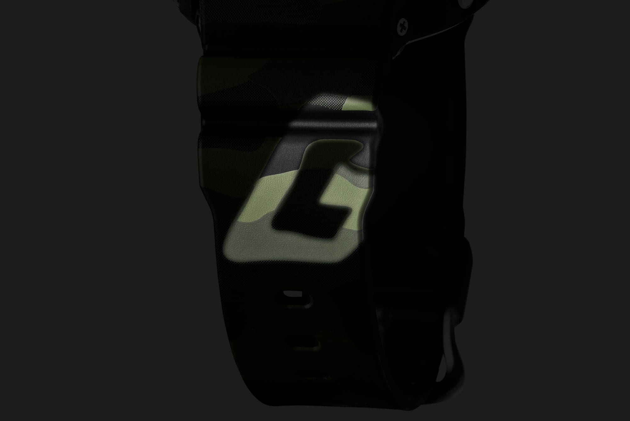 G' detail on G-SHOCK camouflage watch band