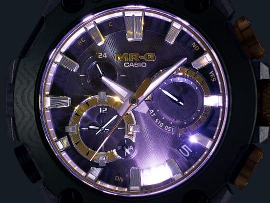 MRGB2000GA-1A watch in dark with LED light illumination MRGB2000GA-1A watch in dark with LED light illumination