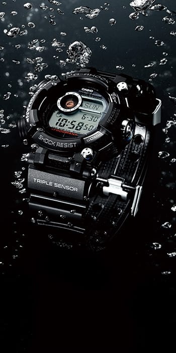 G-SHOCK Frogman GWF-D1000-1 underwater denoting 200m water resistance.