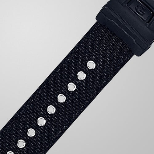Nahaufnahme des Armbands der Casio G-Shock DW-6900BBN-A