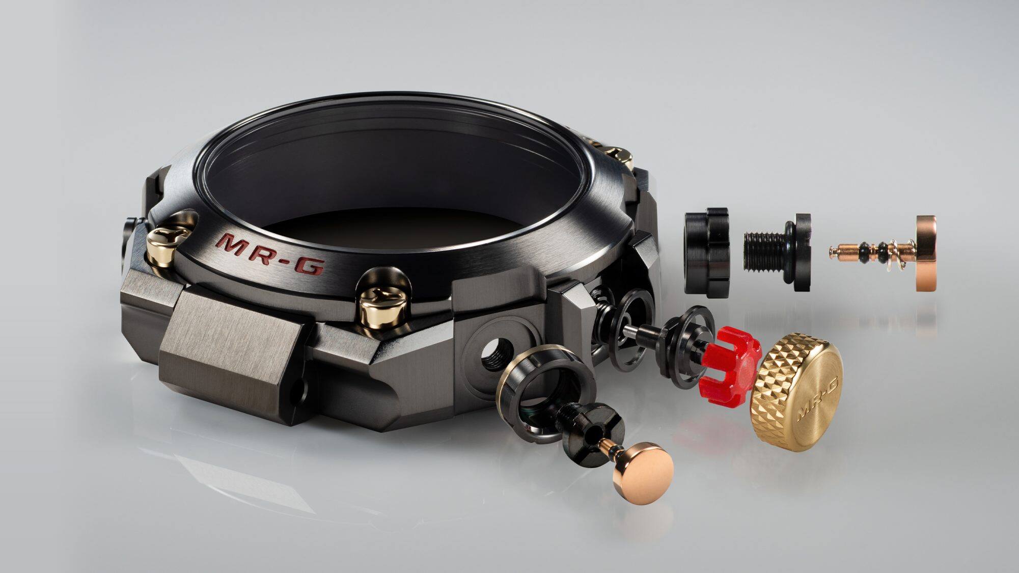 Einzelbestandteile des robusten Gehäuses der MRG-B2000JS Armbanduhr