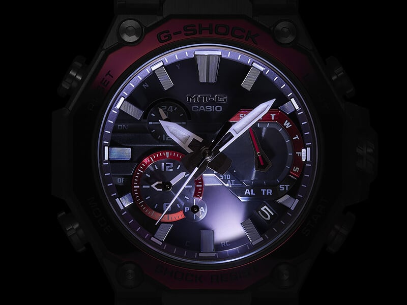 LED Licht im Gehäuse der MTG-B2000 Armbanduhren