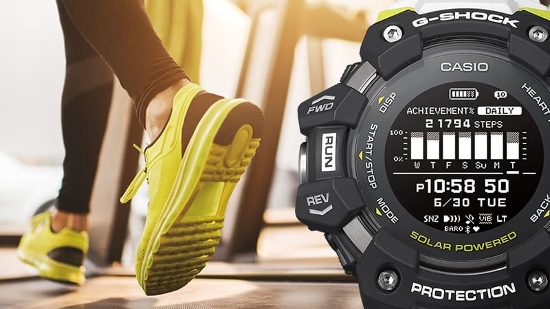 The display of a GBD-H1000 wristwatch shows the weekly overview of the number of steps per day