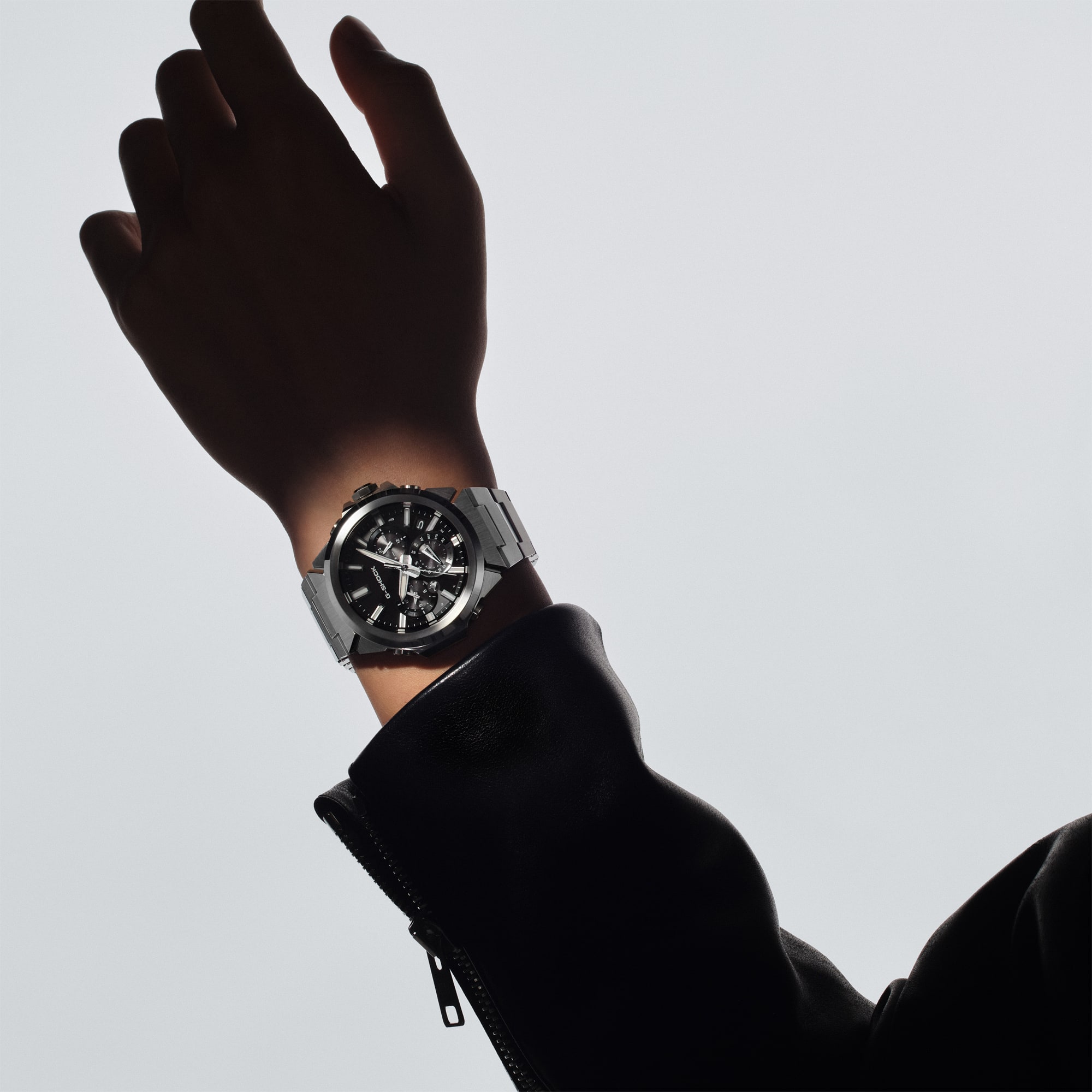 Close-up photo of a wrist wearing the GST-W1000D-1A.