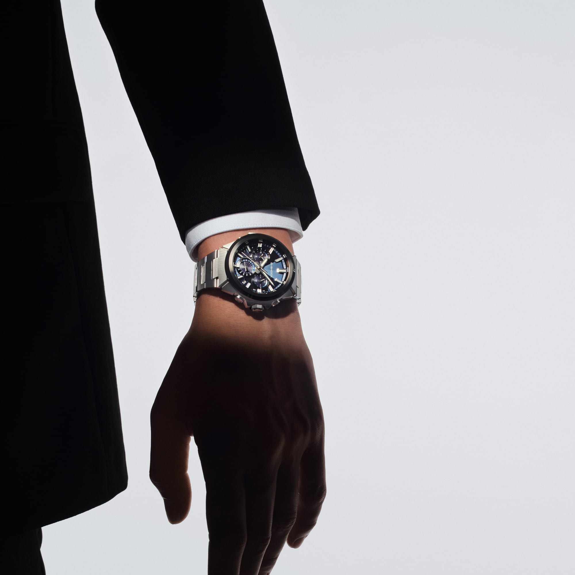 Close-up photo of a wrist wearing the GST-W1000AD-2A.