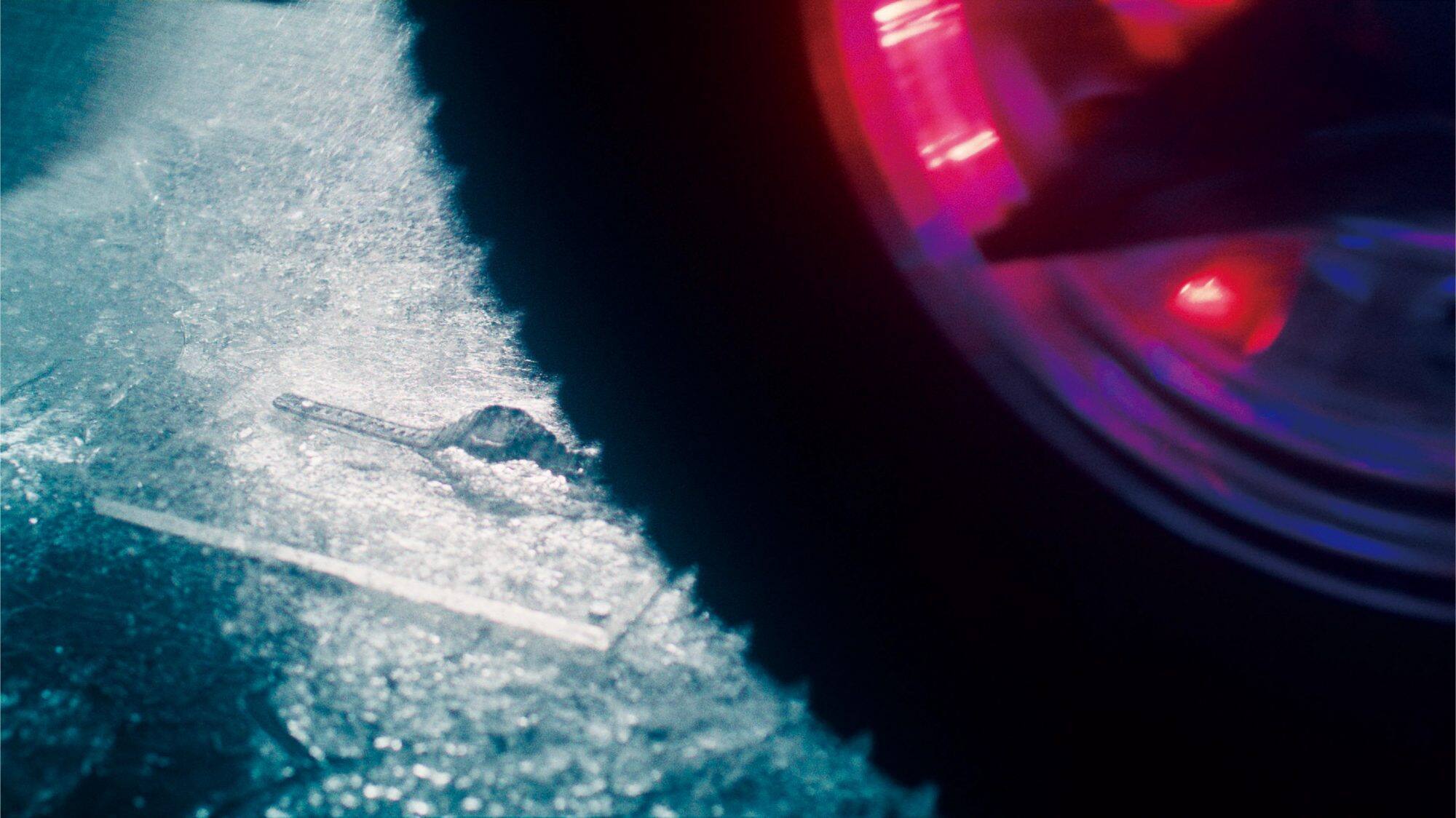 G-SHOCK DW-5600 contra DECO-TORA