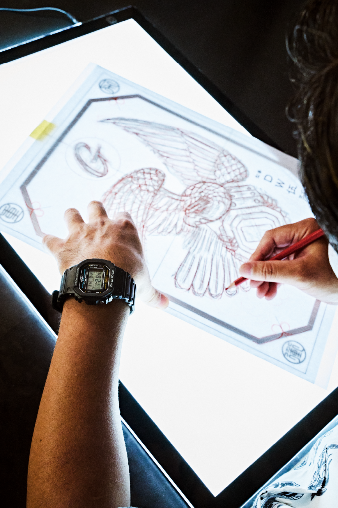 Gakou Yutaka creando una obra de arte.