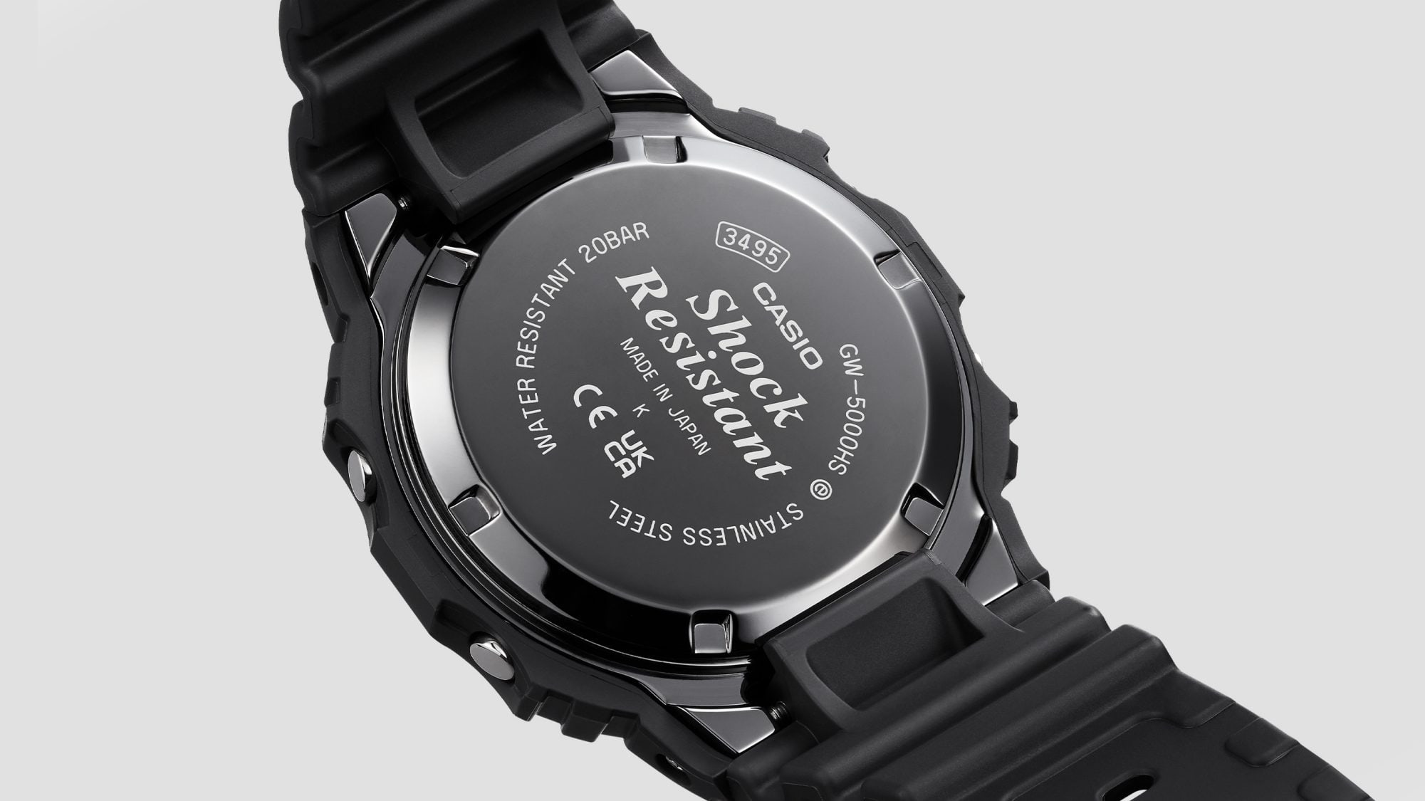 Fond du boîtier vissé de la GW-5000 avec gravure « Shock Resistant ».
