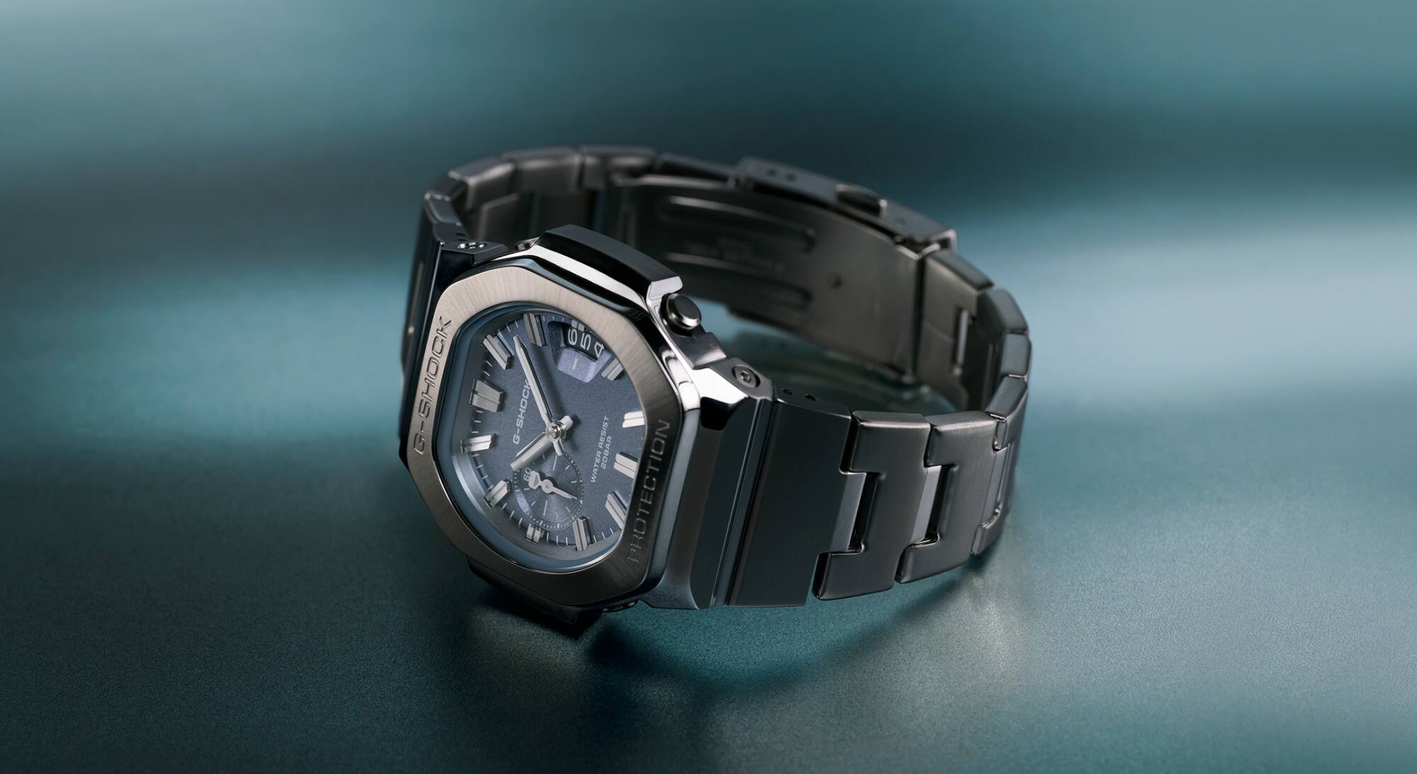 Foto tampilan penuh dari G-SHOCK GMC-2500D-1A