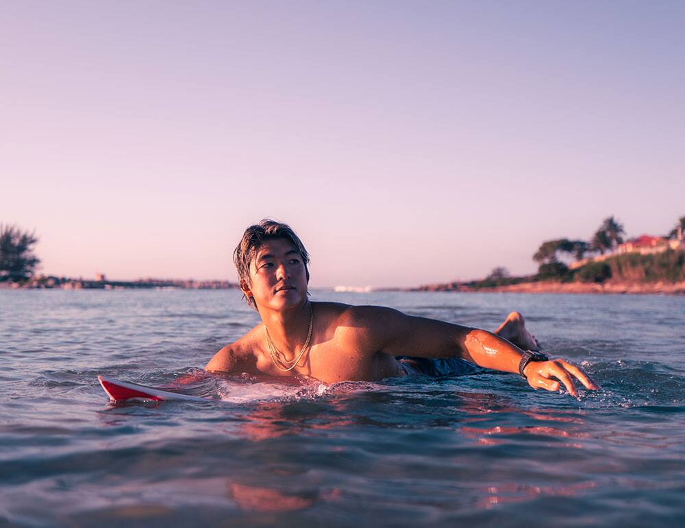 Foto Kanoa Igarashi