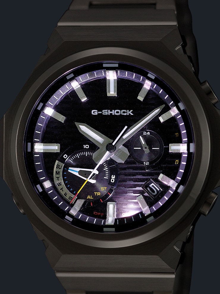 Il G-SHOCK GST-B1000D-1A illuminato