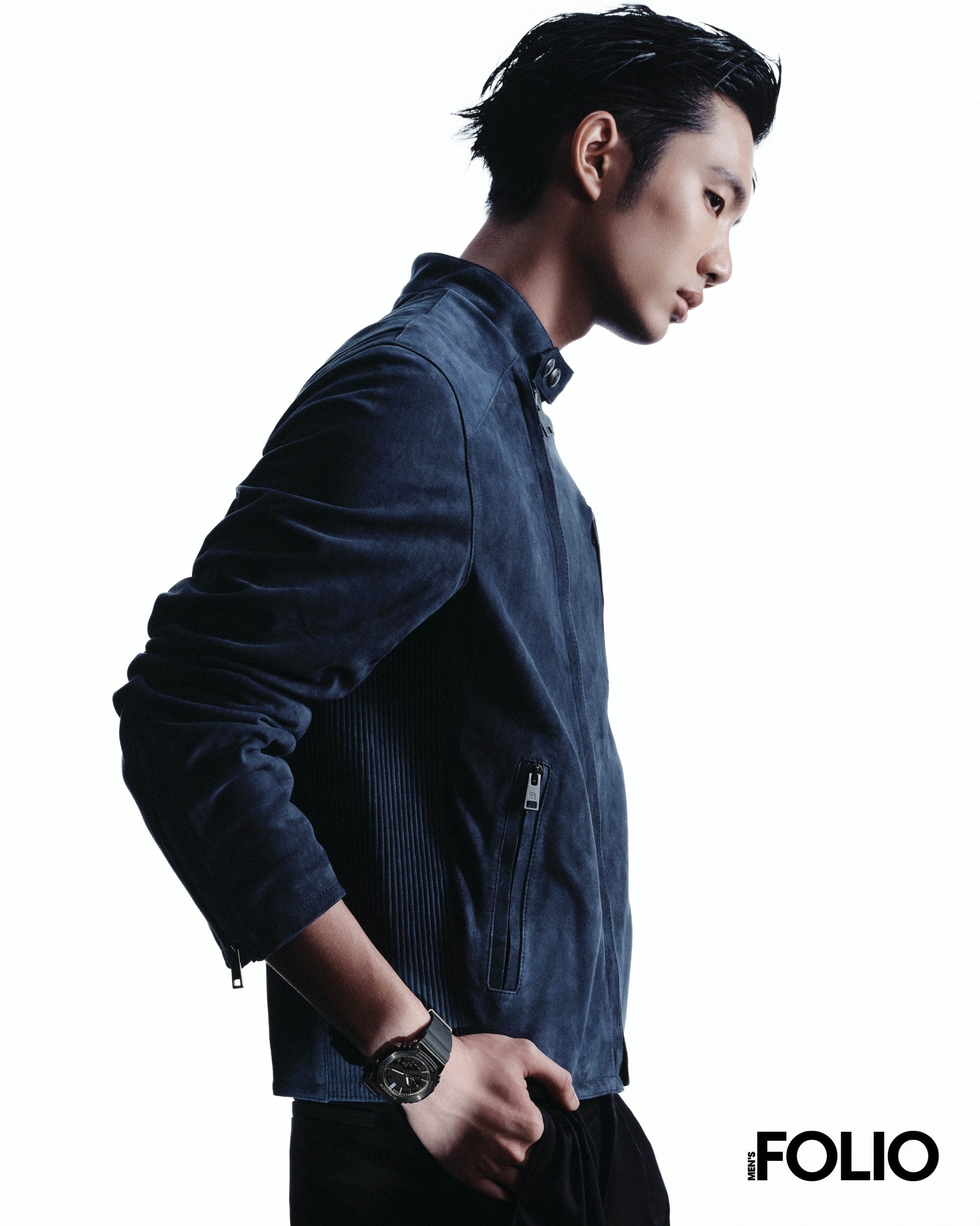 Image of a man wearing the GA-2100LXB-1A