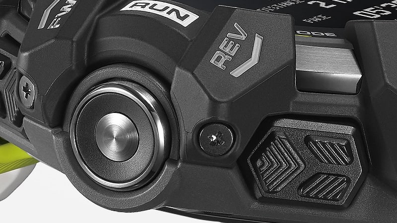 Close-up van de extra grote knoppen op het G-Shock GBD-H1000-1A7 buitenhorloge